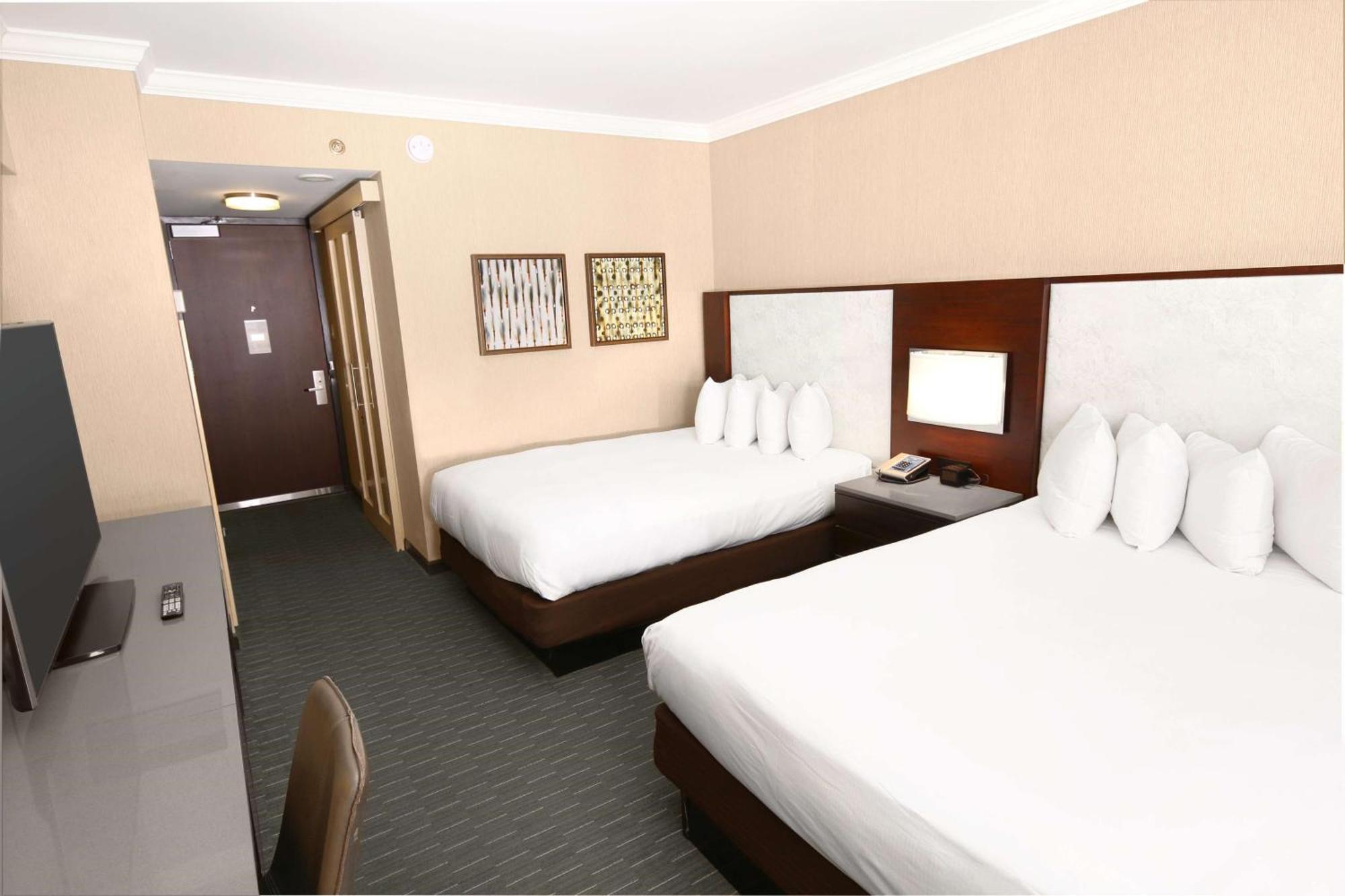 Double Room Two Double Beds,1657146235:JPEG