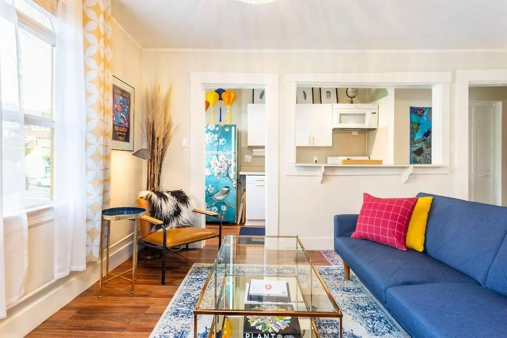 Sutro: Vibrant & Cozy Studio In Central Noe Valley-1